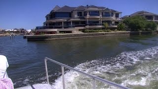 preview picture of video 'Mandurah Western Australia, canal boat trip.'