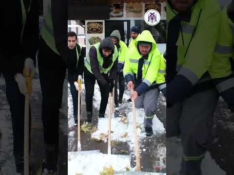 Kar küreme çalışmaları kapsamlı bir şekilde devam ediyor. 25.11.2024