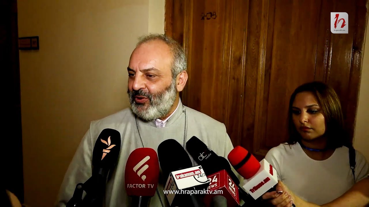 Ոչինչ, որ երկիր է կործանվում, կարևորը հիփոթեքը փակեն. Սրբազան