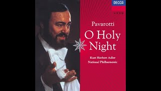Luciano Pavarotti sings 'O Holy Night'.
