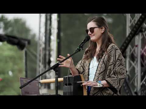 Carolina Eyck – live Theremin concert @SUPERBOOTH21