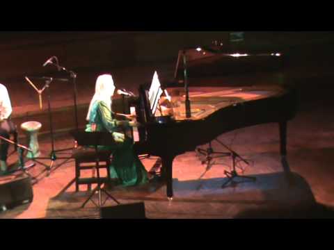 Stina chante Taos Amrouche .