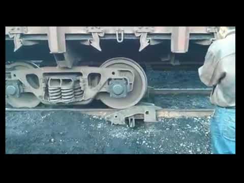 How train get back to track after derailed