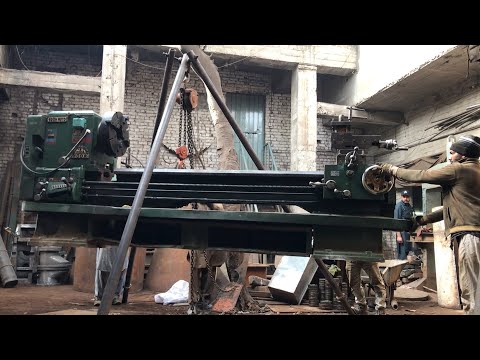 How to unload big lathe machine from tractor with #chainblock  #lathe #unloading #skilledworker