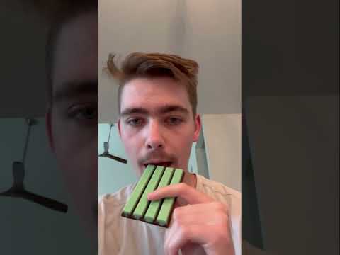 Trying the KitKat mint and dark chocolate