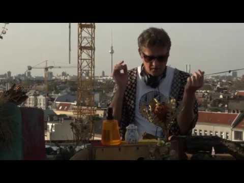 SNOE Affairs – Episode 12 || Andreas Henneberg | United We Stream | Klunkerkranich Berlin