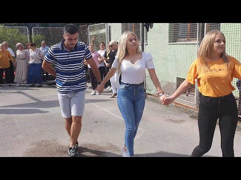 ❤️ Spiljani kod Konjica - Eldar sa suprugom Dženanom kolo vodi - Amko Bend - Bosanski teferič