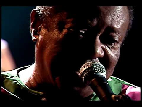 "Sorrindo sempre", por Tantinho da Mangueira