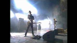 Eighties Matchbox B-Line Disaster - Fish Fingers - LIVE Pinkpop 2003