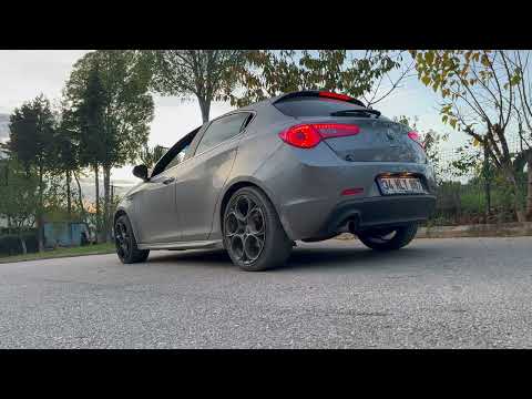 Alfa Romeo Giulietta 1.4 Multiair Stock Engine & Exhaust Sound