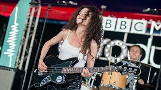 The Cosmics - Inis Fraoigh (Inishfree) (Glastonbury 2017)