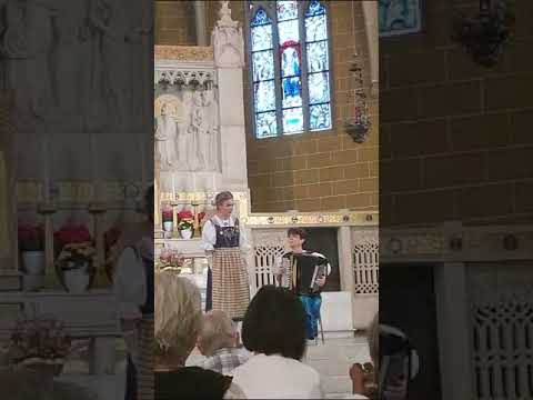 Solojodlerin Sabina Kuhn - E Bitt (Marie-Theres von Gunten)