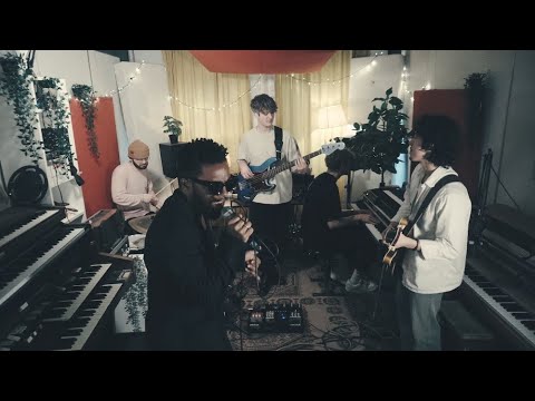 .multibeat - Two Step ft. vAn (live version)