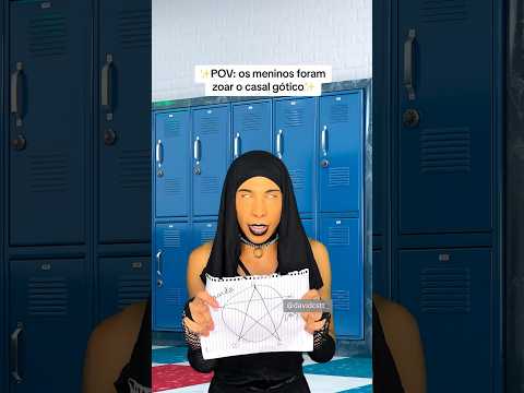 POV: os meninos foram zoar o casal gótico (David Costa- @davidcstt_)