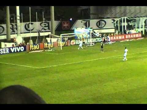 Vasco - Cruzamento do Eder Luis (fail) - Pooorra rsrsrs