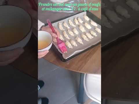 Recette de Croissants feuilletés au saumon boursin rapide et facile