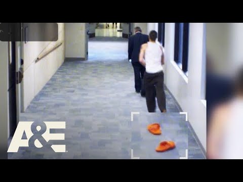 Court Cam: Man Escapes from Courthouse in Handcuffs (Season 2) | A&E