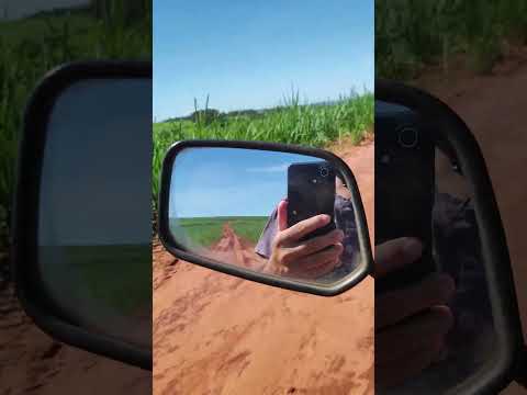 AQUI CAIU UM AVIÃO NA DECADA DE 70, PRÓXIMO A CIDADE DE GUARACI PR PRÓXIMO AO CEMITÉRIO