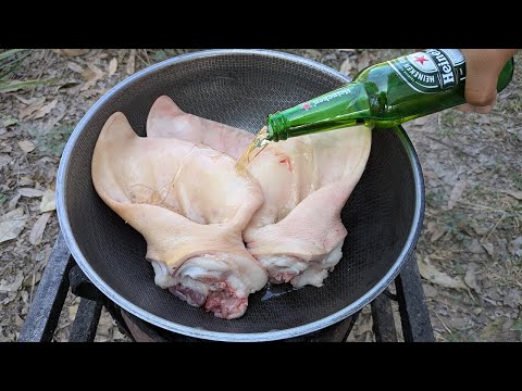 Fried Pig Ear with Beer Recipe | Pig Ear Braised with Fish Sauce, Garlic and Chili