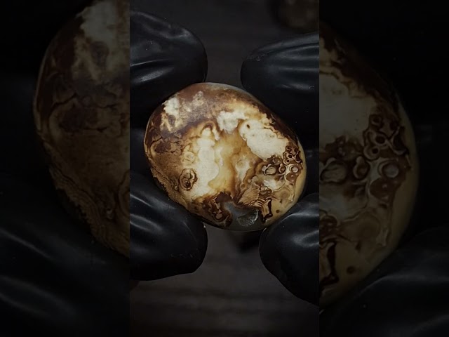 حجر عقيق بافوري مصور طبيعي حجم راهي