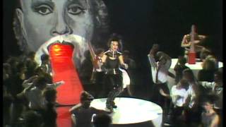 Alaska y Dinarama La funcionaria asesina HD STEREO