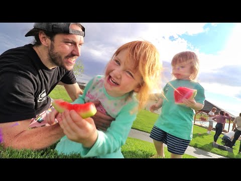 PIZZA and WATERMELON at the Lake, we find a Baby Bird, Adley \u0026 Niko do family toy room challenges!