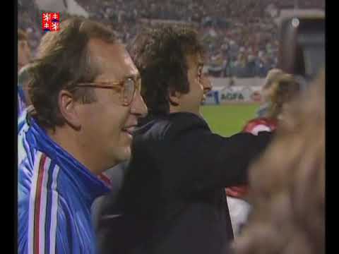 ČSFR - Francúzsko 1 - 2, kval. na ME vo futbale 1992, (04.09.1991, nový dres ČSFR so znakom ČSFR)
