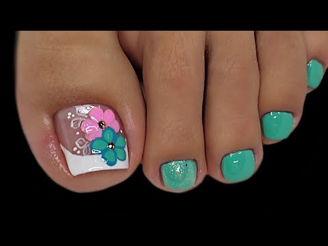 DISEÑO DE UÑAS CON FLORES MUY FACIL Y BONITAS | UÑAS PARA PIES 🦶🏼😍💅