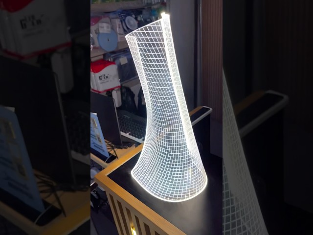 Vídeo relacionado con Relaxdays Lámpara Mesita Noche Decorativa Pie León, Lámpara Sobremesa Pantalla Textil, E27, 47,5 x 25 cm, Blanco y Oro