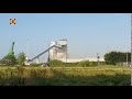 Beelden van de deels ingestorte silo.