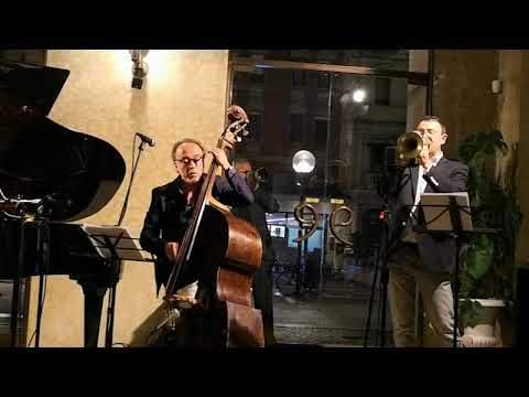 Olivia Trummer Trio  -  Your Love Is Free( Live at Caffè Pedrocchi Padova)