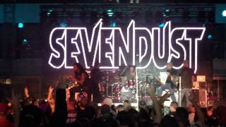 Sevendust - Born To Die (ShipRocked 2015)