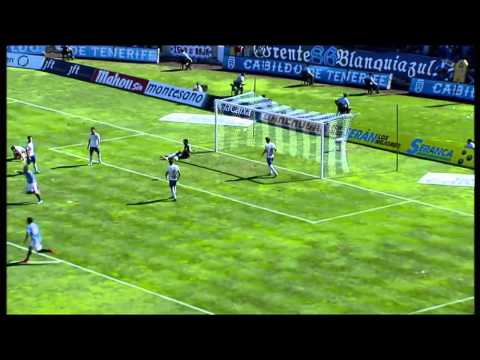 Gol de Momo al CD Tenerife