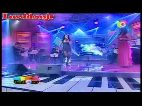 ADALI  MONTERO  EN ACUSTICA . Vacio.