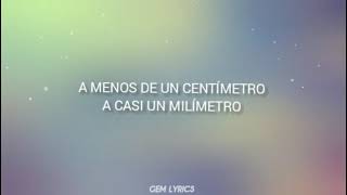 Macaco, Rozalén -  La Distancia (Letra / Lyrics)