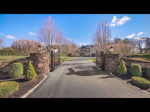 70 Colts Crossing, Canton