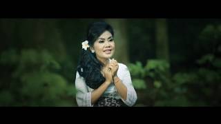 Download lagu Siwa Ratri - Ayu Saraswati [ VIDEO] mp3