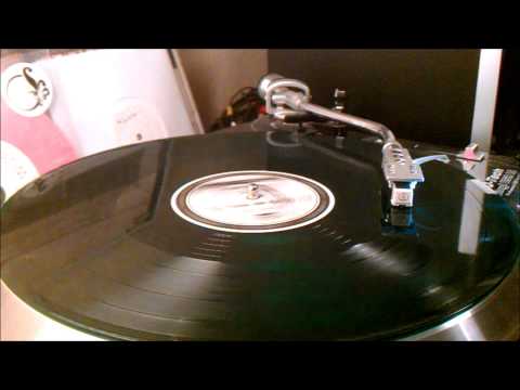 Audio88 & Yassin - Quadratur des Dreiecks (A88&Y Remix)