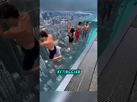 Apa yang Terjadi Jika Kaca Kolam Renang Infinity Pecah? #shortviral