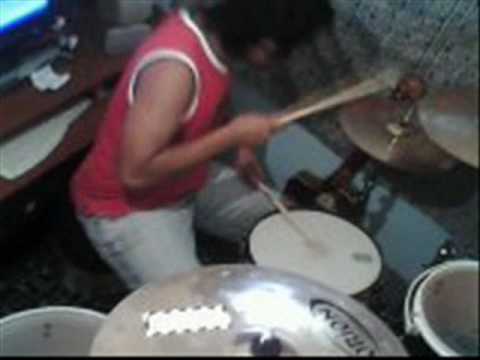 Jr formiga "Drum cover" -  Let The Flames Begin
