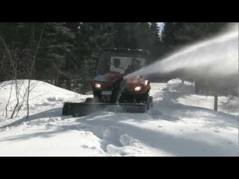 KIMPEX BERCOMAC SNOWBLOWER 72" VANTAGE HON 22HP EPA in Marquette, Michigan - Video 1