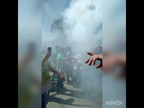 "VILLA MITRE 2 NEWELL'S 1...LA GLORIOSA LLEGANDO AL ESTADIO DE UNION" Barra: La Gloriosa • Club: Villa Mitre