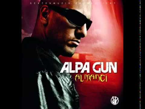 ALPA GUN - So Strasse - (feat. BEK).mp4