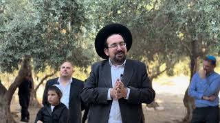 עבודת יום-הכיפורים במקדש | הרב אליהו ובר (ישיבת הר הבית) - התמונה מוצגת ישירות מתוך אתר האינטרנט יוטיוב. זכויות היוצרים בתמונה שייכות ליוצרה. קישור קרדיט למקור התוכן נמצא בתוך דף הסרטון עבודת יום-הכיפורים במקדש | הרב אליהו ובר (ישיבת הר הבית) - התמונה מוצגת ישירות מתוך אתר האינטרנט יוטיוב. זכויות היוצרים בתמונה שייכות ליוצרה. קישור קרדיט למקור התוכן נמצא בתוך דף הסרטון