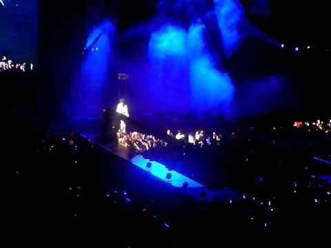 [Fancam] U-Know Yunho & MAX Changmin Entrance (SMTown LA) 100904