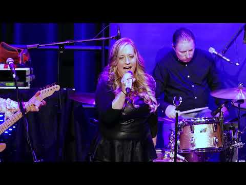 The Shana Stack Band "Shallow" Cover Live at The Showroom