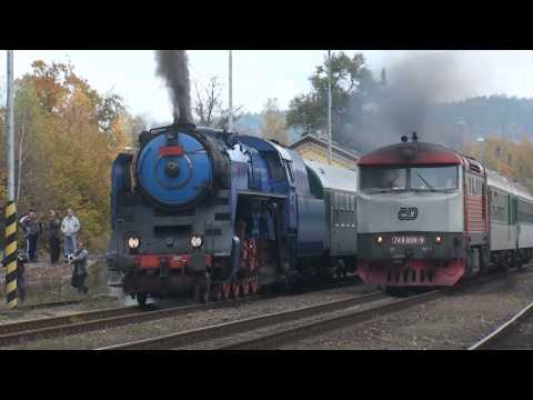 "Albatros" 498.022 a "Bardotka" 749.008-9 v Jincích 28.10.2009