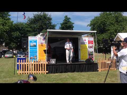 DEL, Derrick solo artist video.