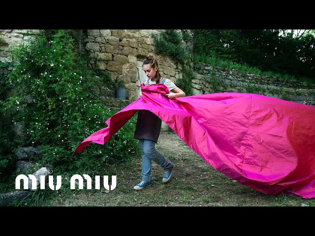 Miu Miu Women's Tales #10 - Les 3 Boutons - Trailer