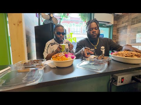 TRYING NEW FOOD AT TOSST AND PRESST